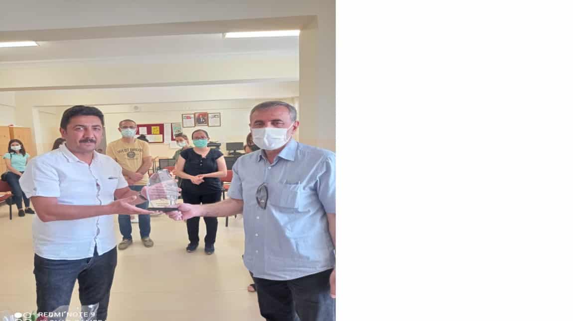 Emekliliğe ayrılan Sınıf Öğretmenimiz Mustafa Felek'e Veda Töreni Yapıldı